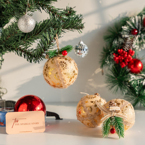 Winter Wonderland Bauble - Golden - Set of 3